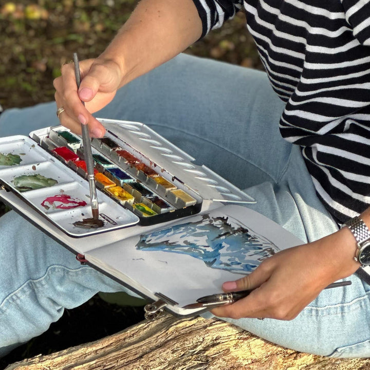 Watercolour Sets: painting anywhere, anytime!