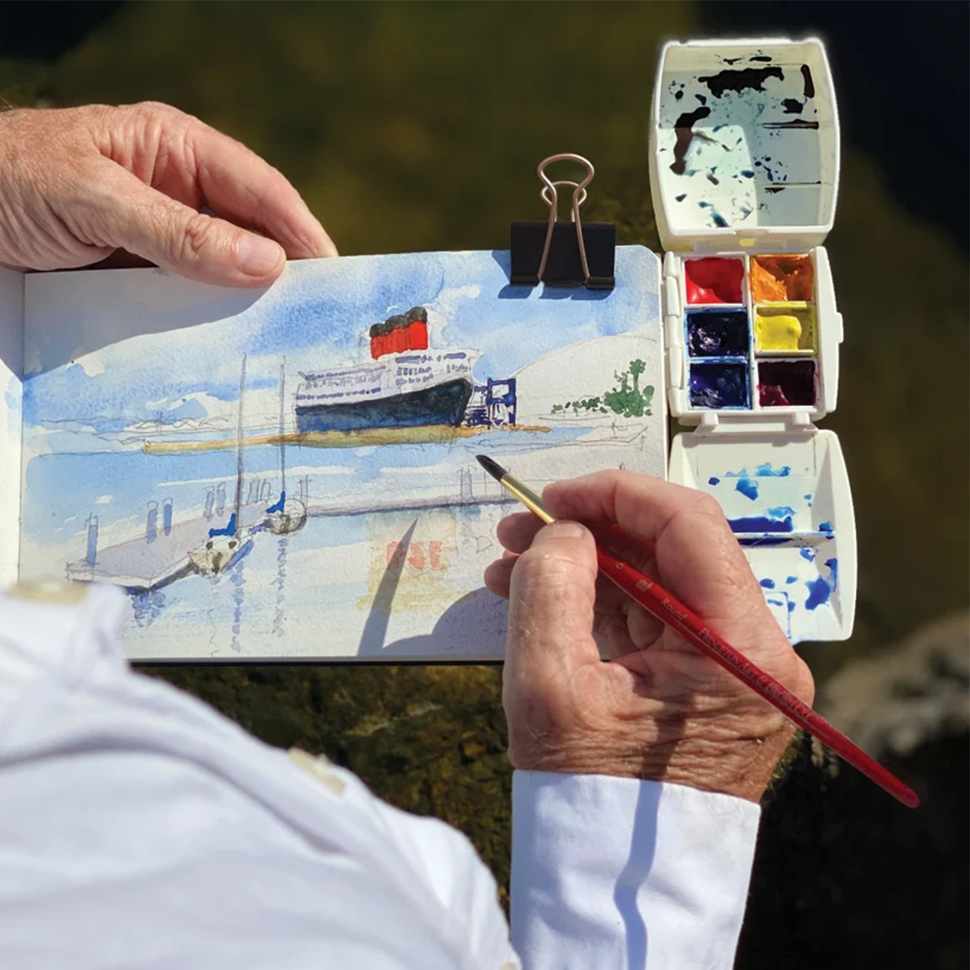 Portable Painter: Watercolour Palettes Made for Painting Anywhere