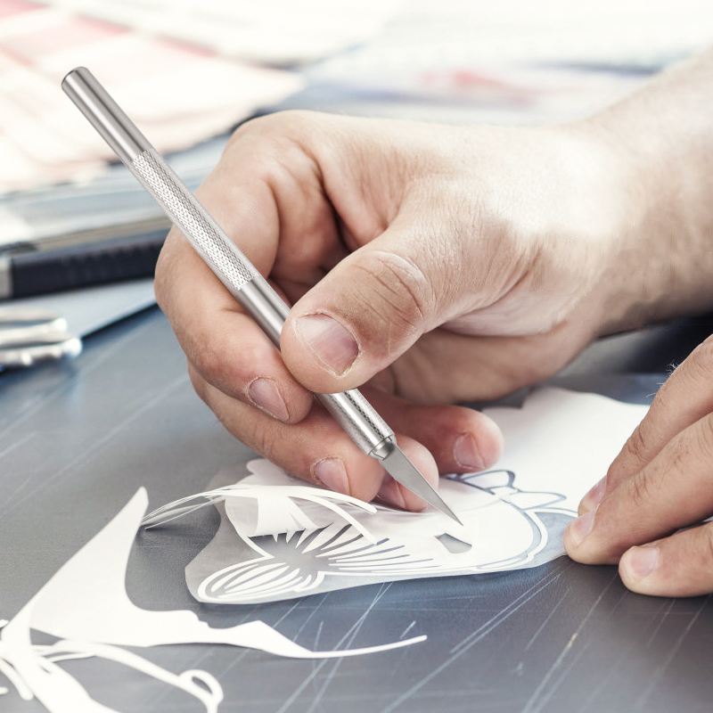 Knives & Cutting Tools