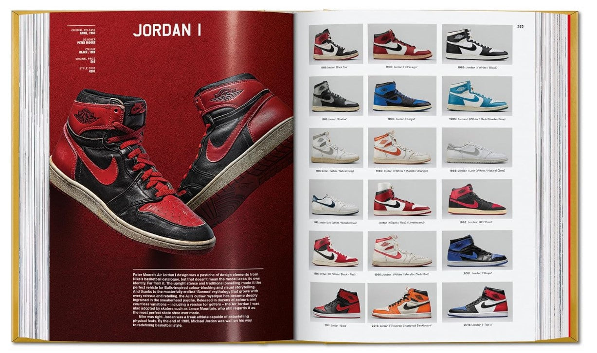 SNEAKER FREAKER ULTIMATE SNEAKER BOOK