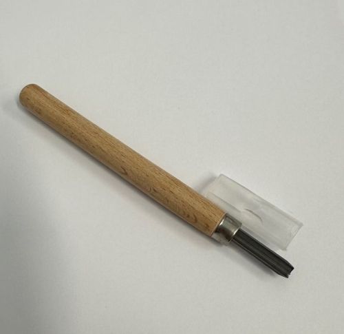 Expression Wood Cutting Tool Medium V