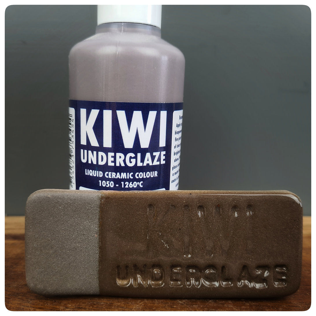 KIWI UNDERGLAZE LIQUID CERAMIC COLOUR WALNUT BROWN