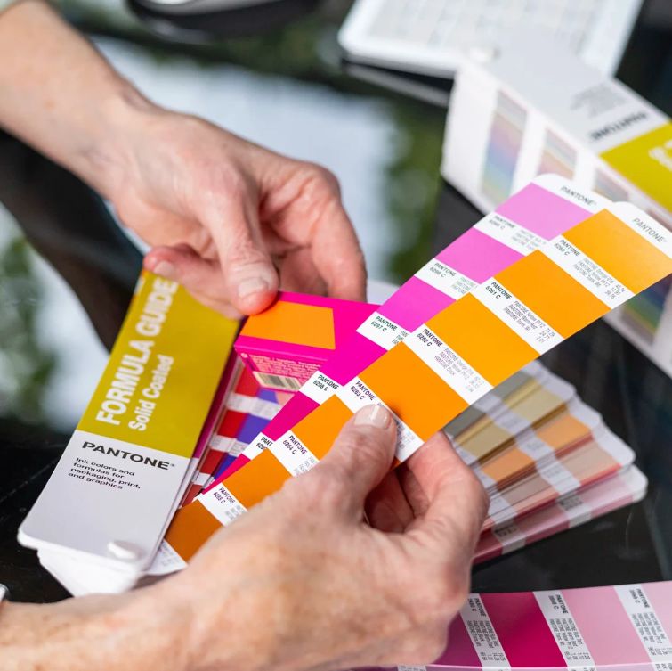 PANTONE FORMULA GUIDE COATED,UNCOATED 2026
